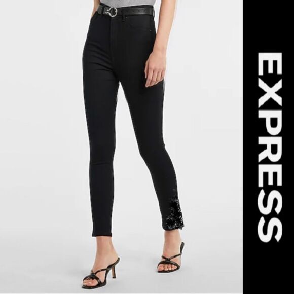 🍍3/$15🍍 Express Lace Bottom Black Skinny Jeans - Picture 1 of 8